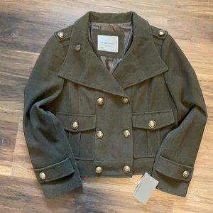 Beautiful ZARA coat/Zara Basic/New.